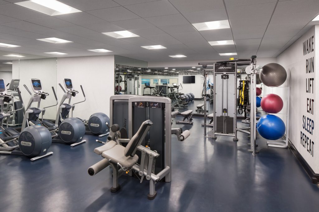 fitness center at irvine marriott