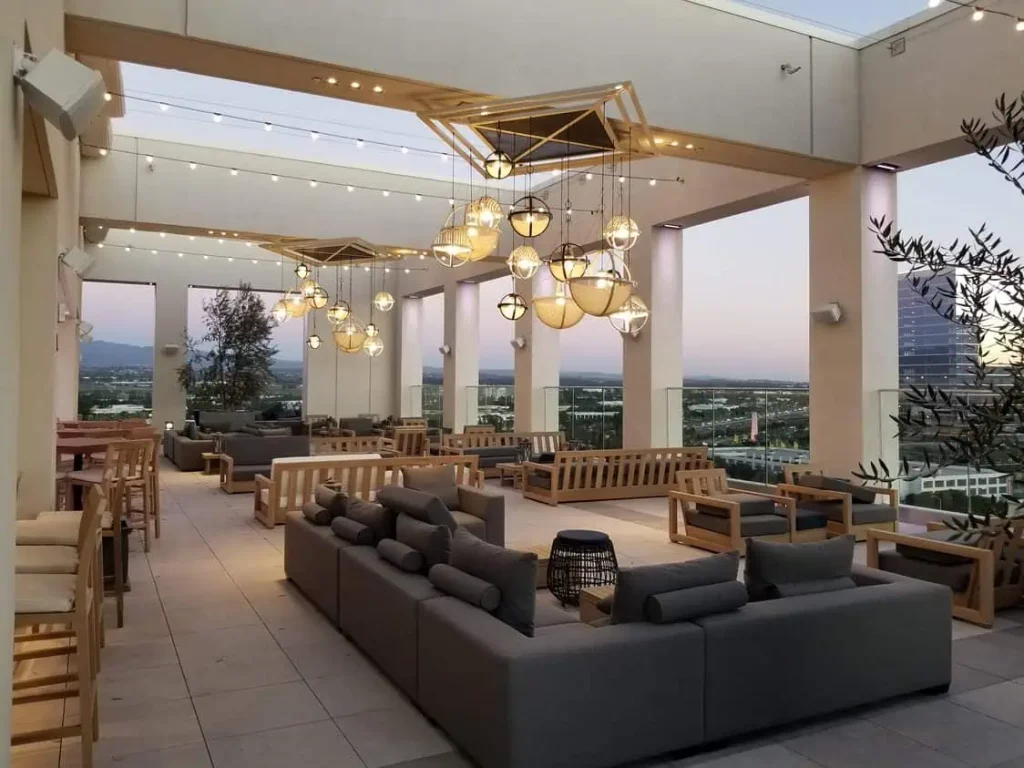 hive and honey rooftop bar at marriott irvine spectrum