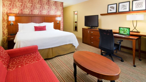 guestroom at courtyard john wayne irvine