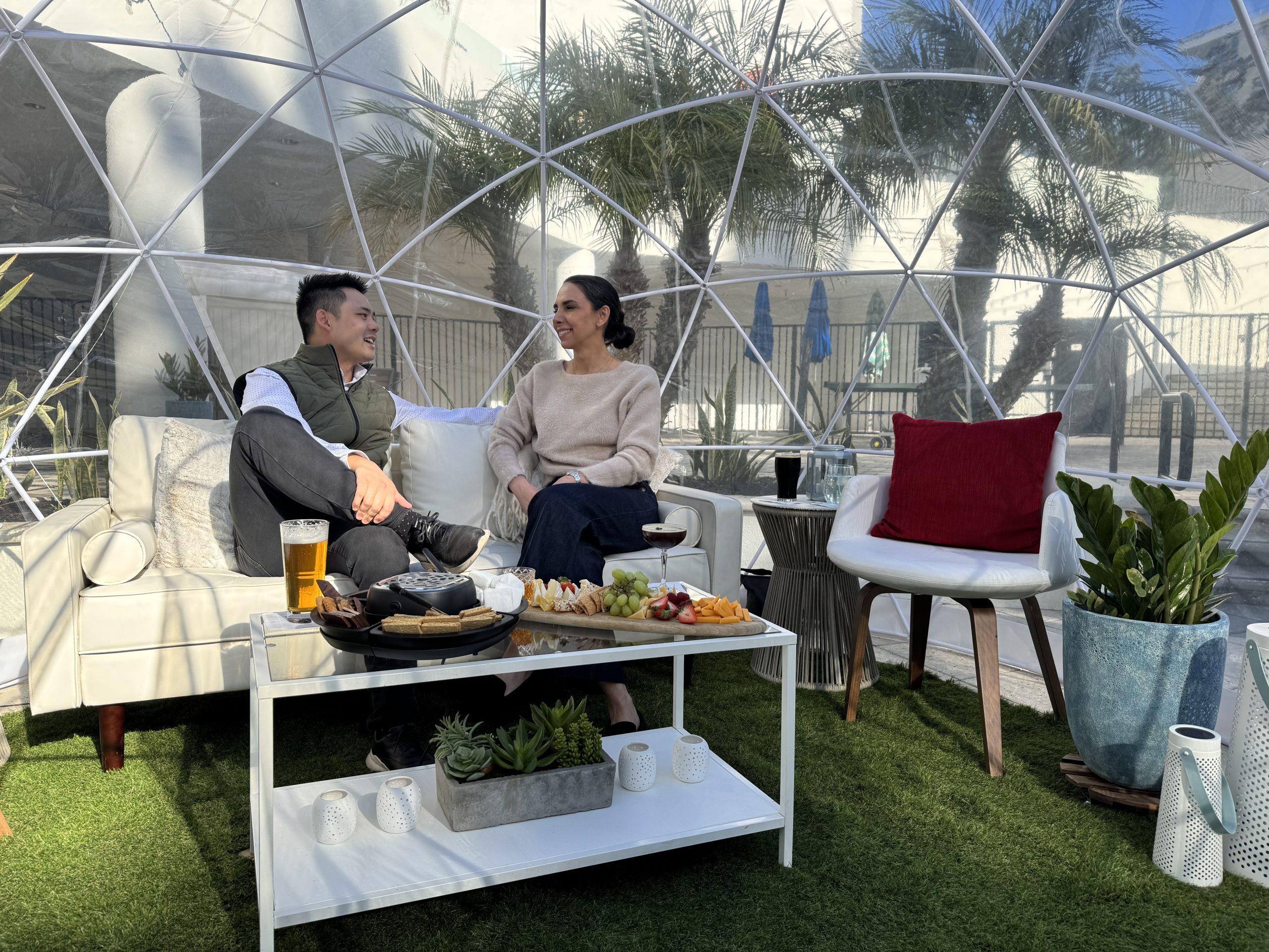 couple at igloo retreat at irvine marriott